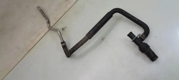 Nissan Navara D40 Engine coolant pipe/hose