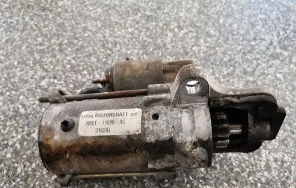 Ford Focus C-MAX Starter motor 3M5T11000AC