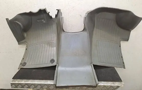 Mercedes-Benz Vito Viano W639 Front floor carpet liner A6396841402