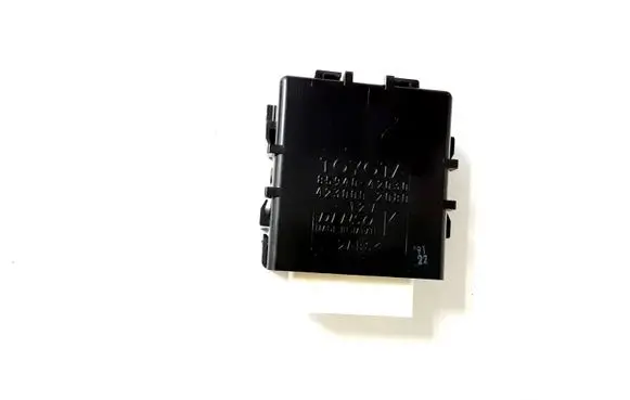 Toyota RAV 4 (XA40) Window wiper relay 8594042030