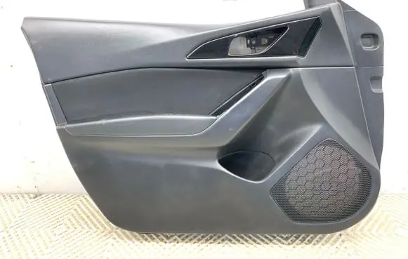 Mazda 3 II Front door card panel trim 