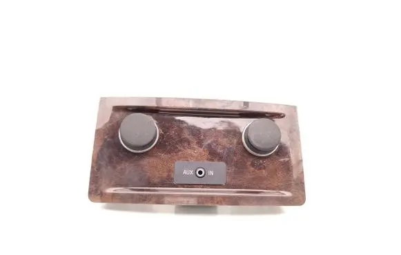 Ford Focus AUX in-socket connector 6986791