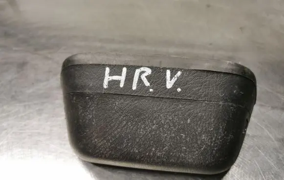 Honda HR-V Third/center stoplight
