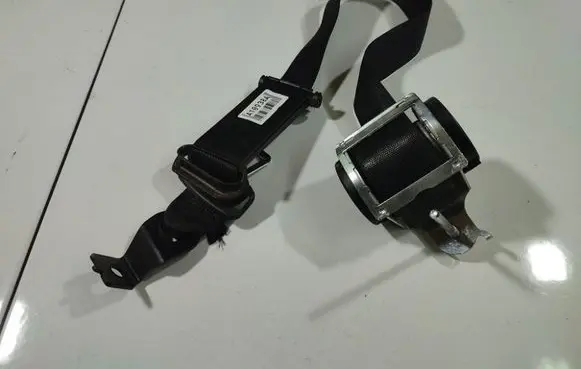 Opel Zafira B Front seatbelt 560834901D
