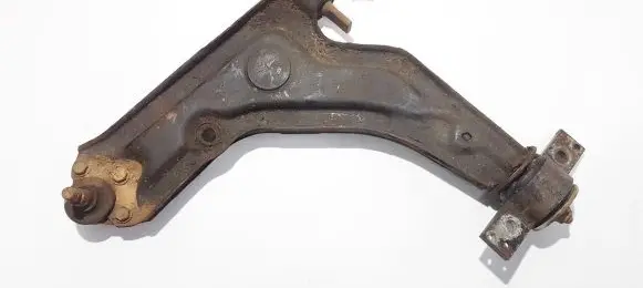 Alfa Romeo 164 Front lower control arm/wishbone