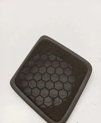 Side speaker trim/cover