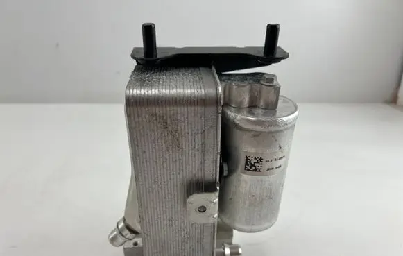 BMW iX1 A/C cooling radiator (condenser) 9460579 10497510 8949646