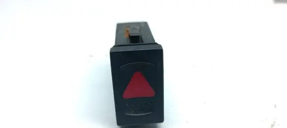 Volkswagen PASSAT B5 Hazard light switch