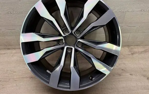 Volkswagen T-Roc R19 alloy rim 2GA601025F