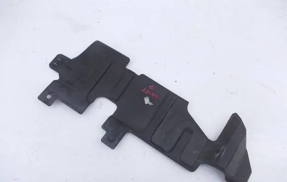 Suzuki Swift II Intercooler air guide/duct channel 7243668L0