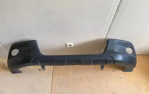 Front bumper lip