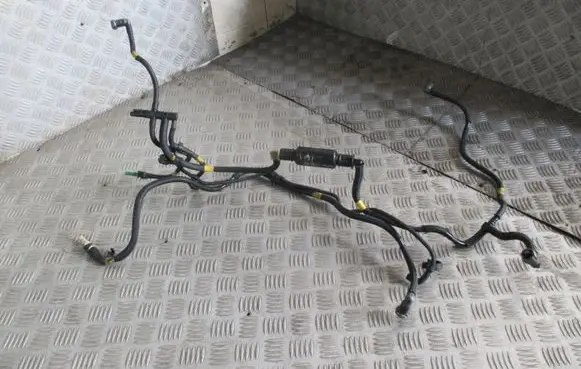 Peugeot 407 Fuel line pipe