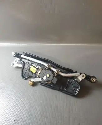Opel Mokka B Front wiper linkage and motor 9824534680