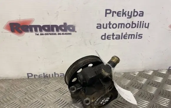 Ford Focus Power steering pump 0AE0812