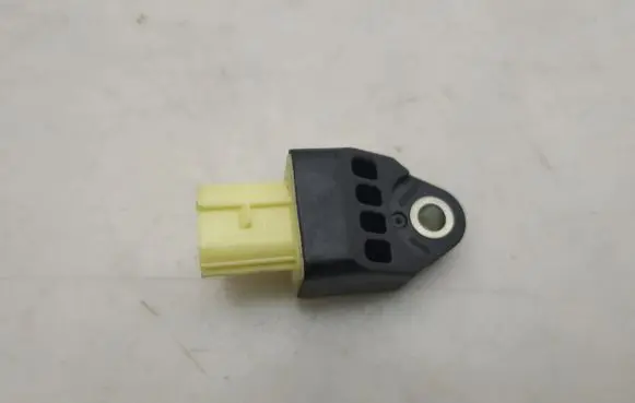 Lexus IS III XE30 Airbag deployment crash/impact sensor 8983112040