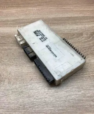 BMW 7 E38 Central body control module 8378632 60837710