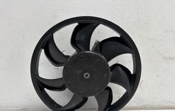 Opel Vivaro Electric radiator cooling fan 138230