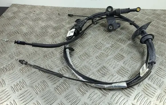 Jeep Grand Cherokee WL Engine bonnet/hood lock release cable P68361192AE