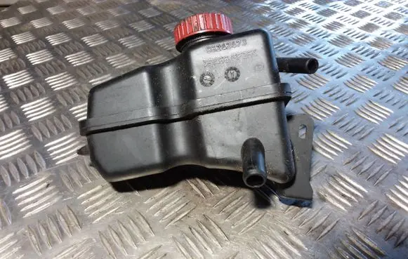 Peugeot 406 Power steering fluid tank/reservoir 96242473