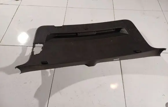 Volkswagen Golf Plus Other trunk/boot trim element 5M0867601