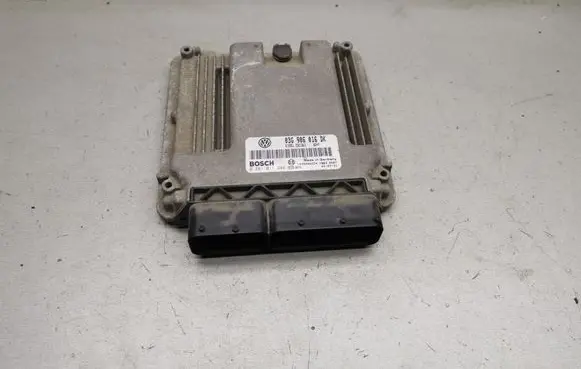 Volkswagen Touran I Engine control unit/module 03G906016DK 0281011946