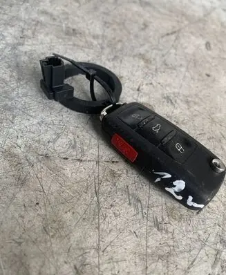 Volkswagen Beetle A5 Ignition key/card 