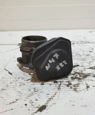 BMW 1 E81 E87 Throttle valve 780437301 B70450860