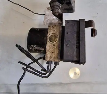 Volkswagen Polo III 6N 6N2 6NF ABS Pump 6q0907379e