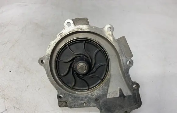 Mercedes-Benz Sprinter W906 Water pump A6512001602