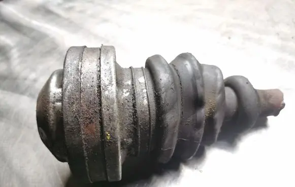 Volkswagen Golf IV Driveshaft inner CV joint 