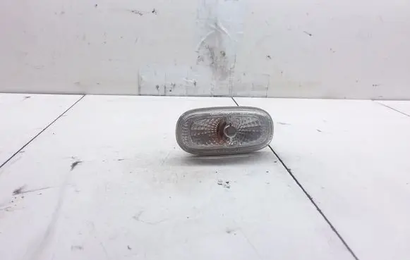 KIA Carens II Front fender indicator light 923033K0