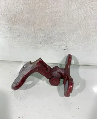 Volvo V50 Front door upper hinge