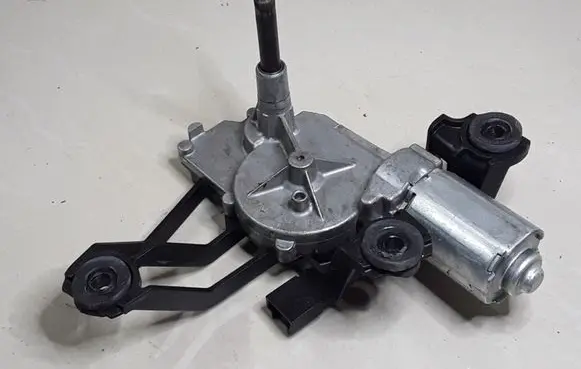Citroen C4 I Rear window wiper motor 9646803180 0390201807