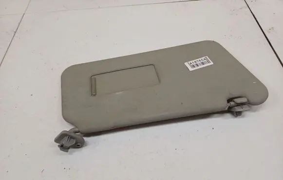 Sun visor