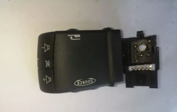 Renault Megane II Sound control switch 8200103769