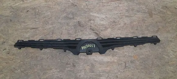 Opel Insignia B Front bumper upper radiator grill 39030057