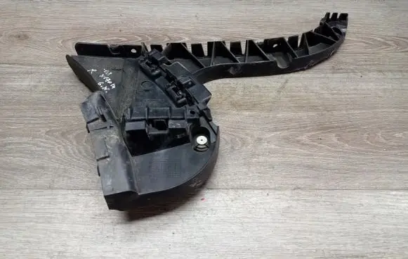 Volvo XC70 Rear bumper mounting bracket 30678703