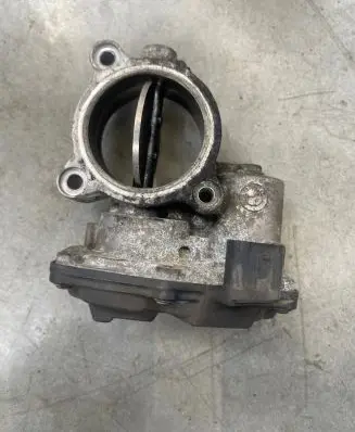 BMW 5 F10 F11 Throttle valve 0378517 10130237 610752