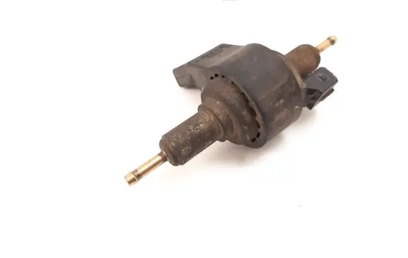 Volkswagen Transporter - Caravelle T5 Webasto auxiliary heater fuel pump 221000500400 89372A
