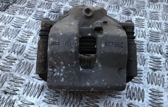 Mercedes-Benz C W204 Front brake caliper