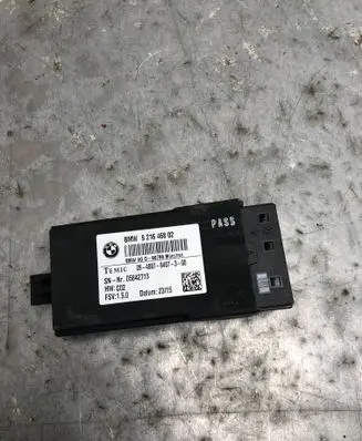 BMW 5 F10 F11 Seat heating relay 9216468