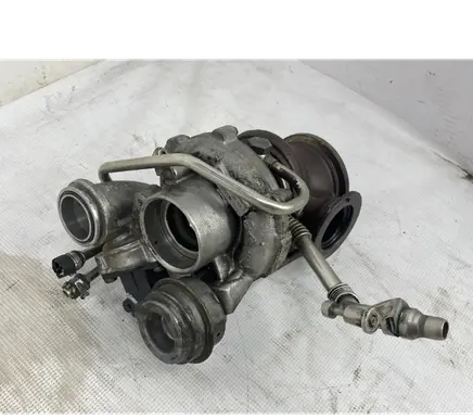 BMW 5 F10 F11 Turbo 7576985 RCB00454 8217195003