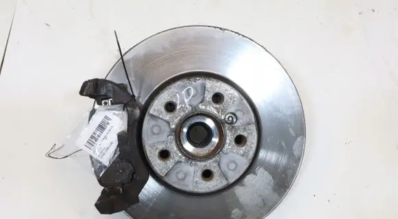 BMW 2 F45 Front wheel hub spindle knuckle 6876645-01