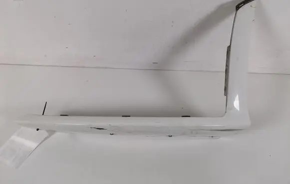 Front bumper lip