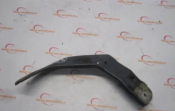 Citroen C4 II Fender mounting bracket 017242C02