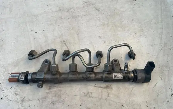 Volkswagen PASSAT B7 Fuel main line pipe 03L089N
