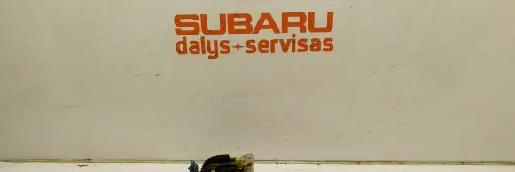 Subaru Impreza I Front door lock