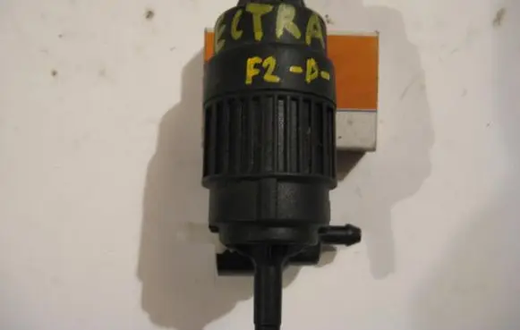 Opel Astra G Windscreen/windshield washer pump