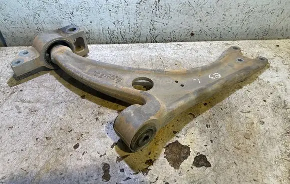 Front lower control arm/wishbone