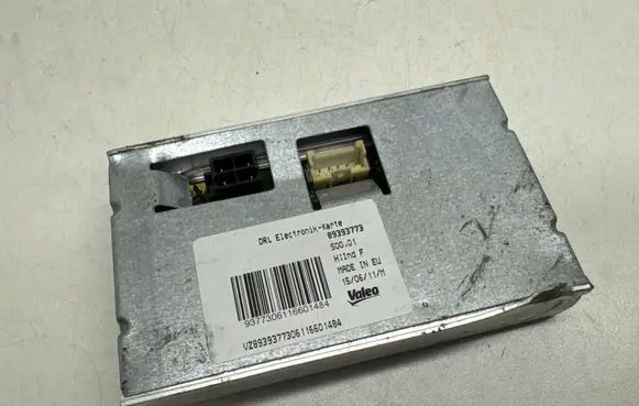 Volkswagen PASSAT B7 Light module LCM 89393773